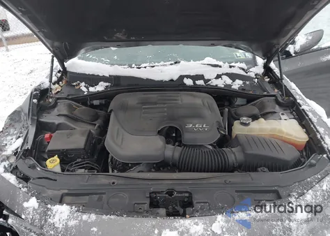 2021 Chrysler 300 300S из США, поврежденный, VIN 2C3CCABG2MH545546